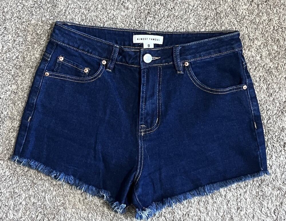 Almost Famous Jean Shorts Womens 9 High Rise Dark Denim Cut Off Fringe Retro